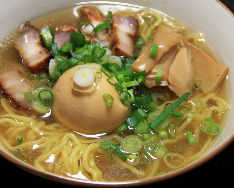 20101110_SumireShioRamen-1